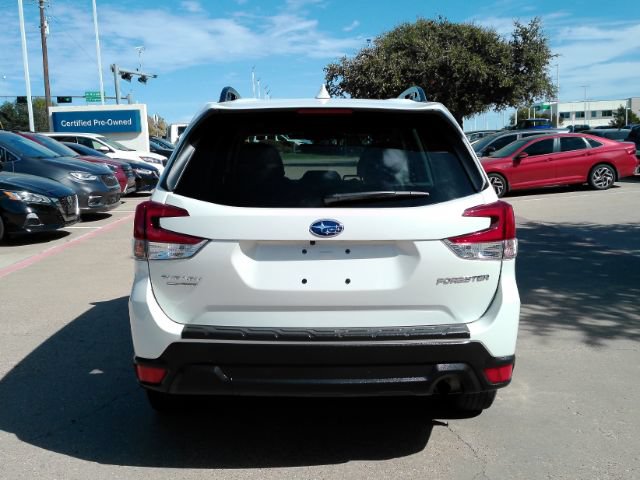 Used 2023 Subaru Forester Premium w/ Popular Package #2 AWD/4WD image 9