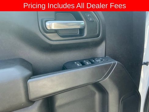 Used 2024 Chevrolet Silverado 1500 Custom Trail Boss w/ LPO, Dark Essentials Package AWD/4WD image 10