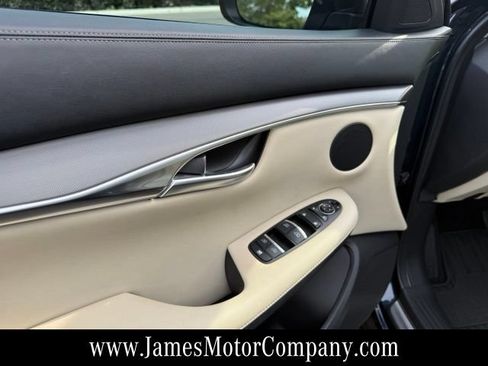 Used 2022 INFINITI QX50 Luxe AWD/4WD image 13