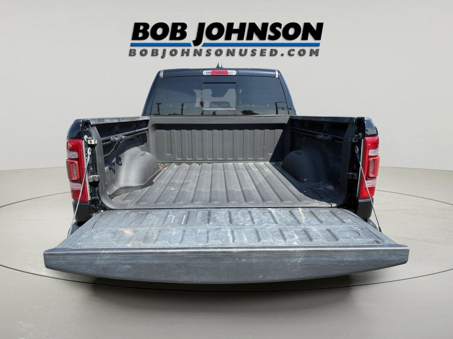 Used 2023 RAM 1500 Laramie AWD/4WD image 5