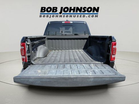 Used 2023 RAM 1500 Laramie AWD/4WD image 5