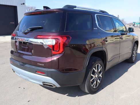 Used 2021 GMC Acadia SLE w/ Driver Convenience Package image 3