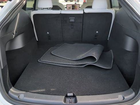 Used 2021 Tesla Model Y 2WD image 25