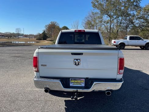 Used 2018 RAM 1500 Laramie w/ Convenience Group image 4