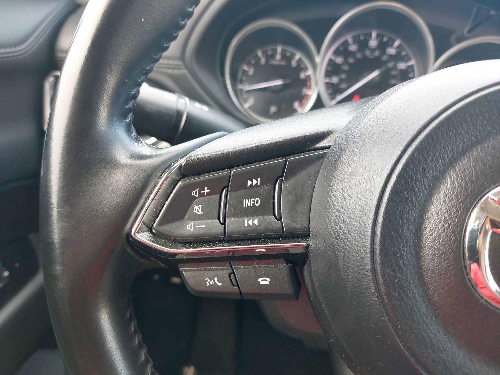 Used 2021 MAZDA CX-5 Touring FWD image 18