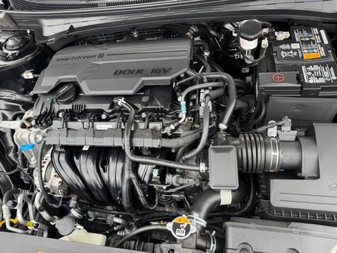 Used 2025 Kia K4 LXS image 8