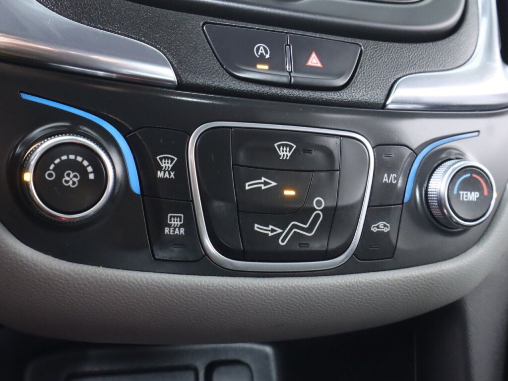 Used 2022 Chevrolet Equinox LS w/ Driver Confidence II Package AWD/4WD image 22