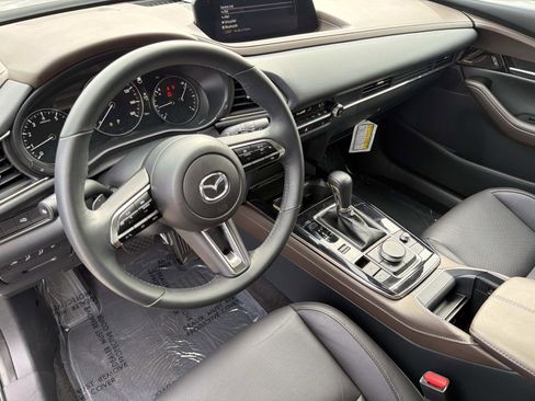 Used 2025 MAZDA CX-30 AWD 2.5 S w/ Premium Package image 7