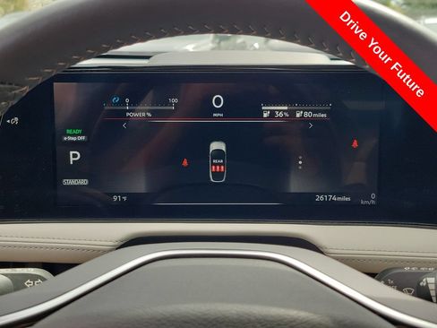 Used 2023 Nissan Ariya FWD image 9