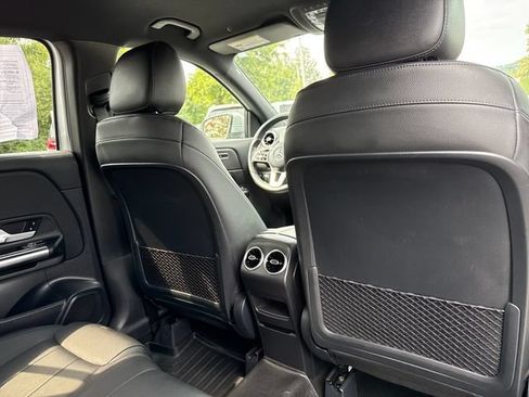 Used 2021 Mercedes-Benz GLA 250 4MATIC image 23