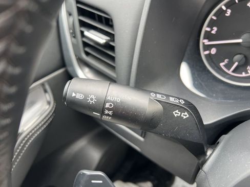 Used 2025 Nissan Rogue SV image 14