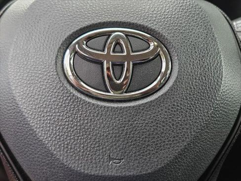 Certified 2025 Toyota RAV4 XLE FWD image 26