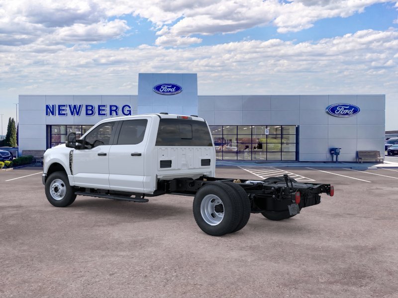 New 2026 Ford F350 XL w/ XL Chrome Package AWD/4WD image 6