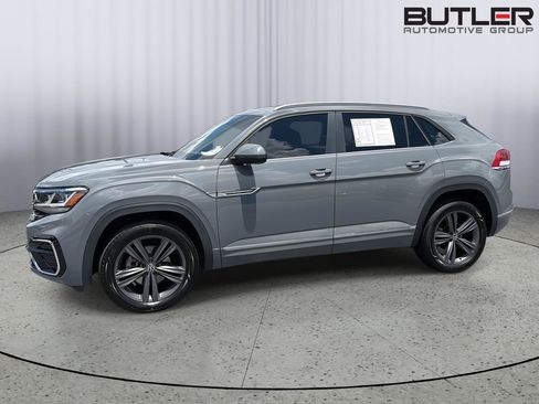 Used 2021 Volkswagen Atlas Cross Sport SE FWD image 3