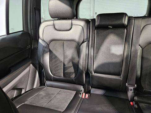 Used 2024 Jeep Grand Cherokee Altitude image 12