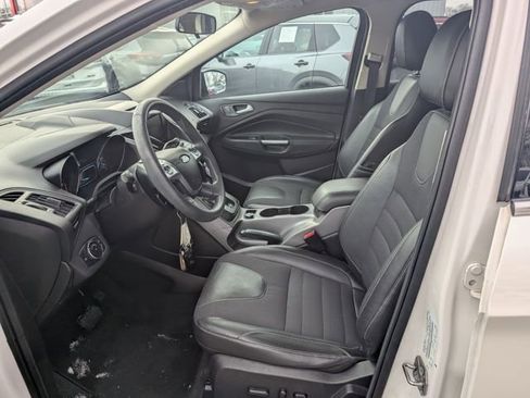 Used 2015 Ford Escape SE w/ SE Chrome Package image 13