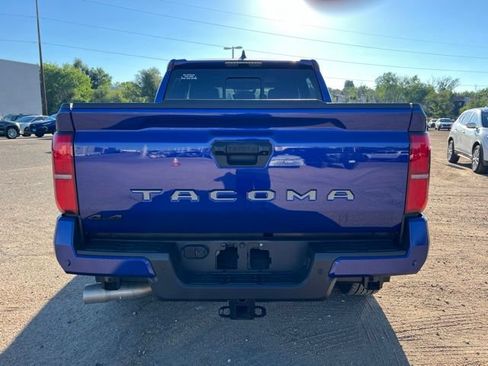 Used 2024 Toyota Tacoma TRD Sport w/ TRD Sport Upgrade Package AWD/4WD image 4