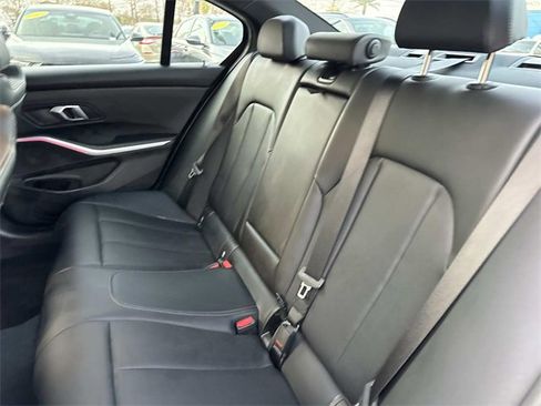 Used 2024 BMW 330i Sedan image 15