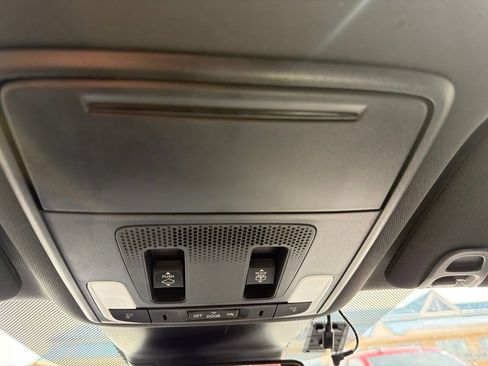 Used 2024 Honda Pilot Elite image 27