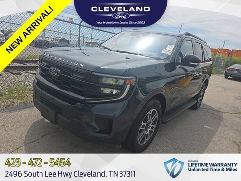 Used 2025 Ford Expedition Active RWD image 1