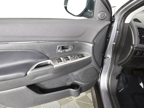Used 2022 Mitsubishi Outlander Sport ES AWD/4WD image 35