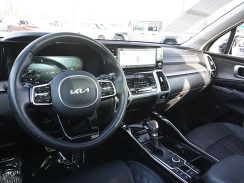 Used 2022 Kia Sorento SX Prestige image 48
