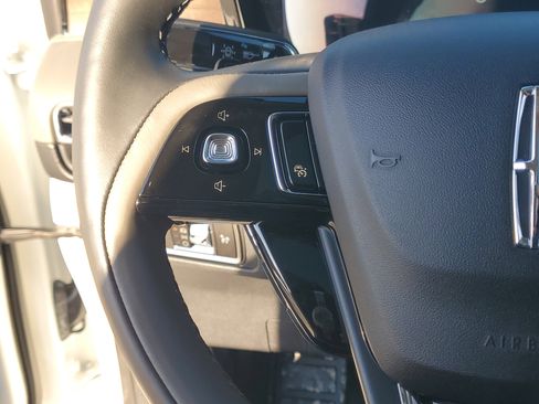 New 2026 Lincoln Corsair Reserve w/ Jet Appearance Package image 17