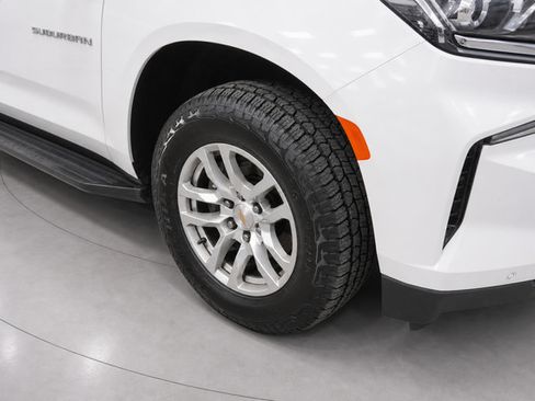 Used 2024 Chevrolet Suburban LT AWD/4WD image 8