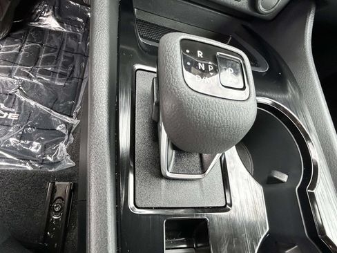 Used 2026 Nissan Rogue S FWD image 17