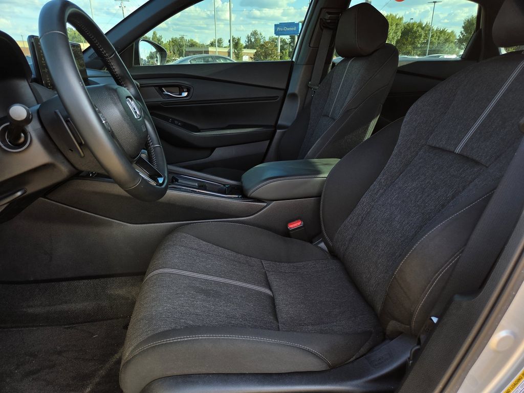 Used 2025 Honda Accord Sport image 15
