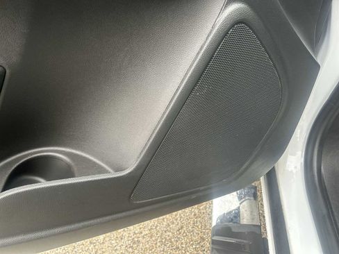 Used 2022 GMC Canyon Denali image 24