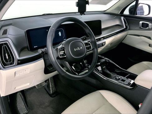 Used 2024 Kia Sorento SX image 14