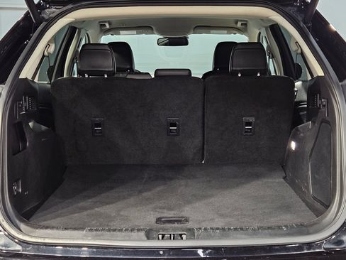 Used 2024 Ford Edge Titanium image 18