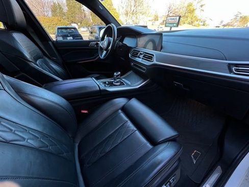 Used 2020 BMW X7 xDrive40i w/ M Sport Package image 35