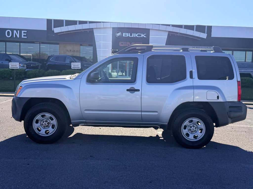 Used 2014 Nissan Xterra X AWD/4WD image 3