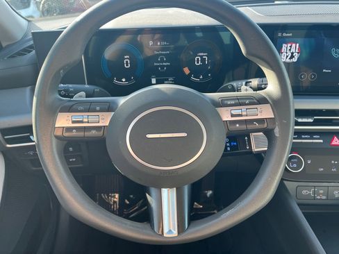 Used 2025 Hyundai Sonata SEL FWD image 29
