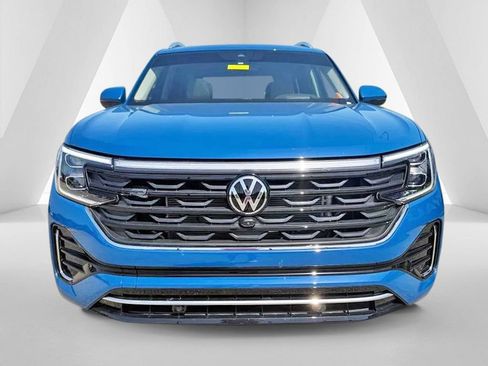 Used 2025 Volkswagen Atlas SEL Premium R-Line AWD/4WD image 2