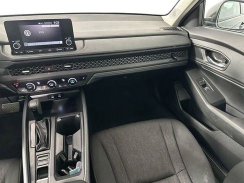 Used 2023 Honda Accord EX image 21