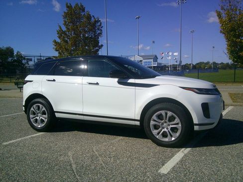 Used 2020 Land Rover Range Rover Evoque S image 28