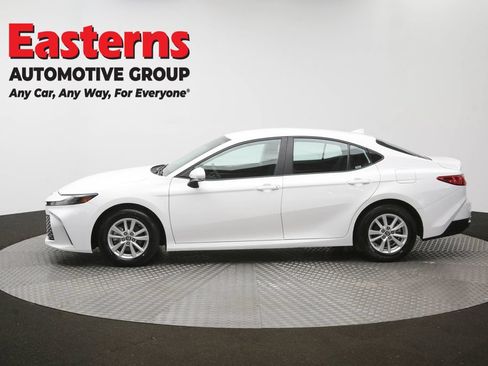 Used 2025 Toyota Camry LE FWD image 59
