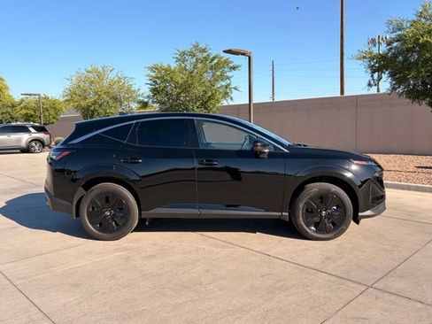 Used 2025 Nissan Murano SV AWD/4WD image 2