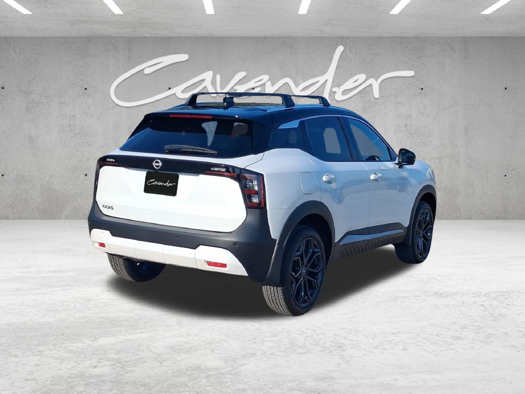 New 2027 Nissan Kicks SR w/ Cold Weather Package FWD image 17