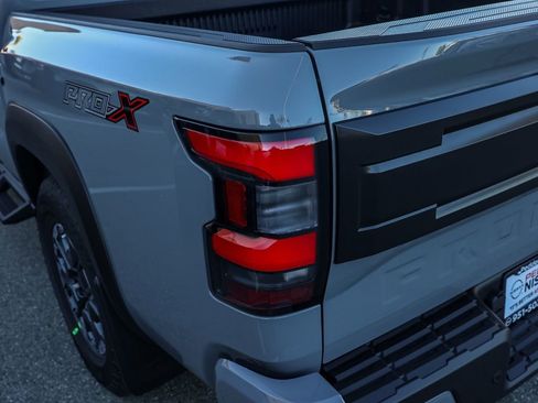 New 2026 Nissan Frontier Pro-X image 7