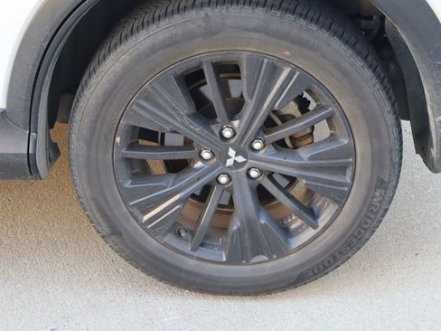 Used 2022 Mitsubishi Eclipse Cross LE AWD/4WD image 26