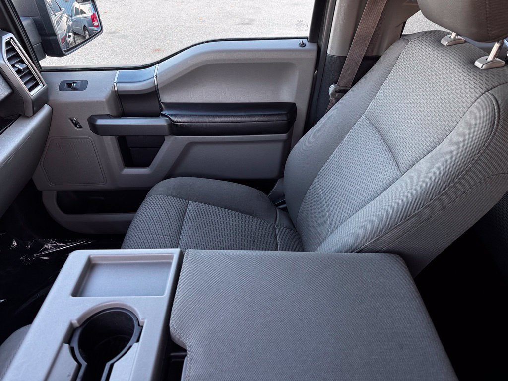 Used 2016 Ford F150 XLT w/ Equipment Group 302A Luxury AWD/4WD image 26