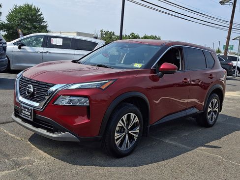 Used 2021 Nissan Rogue SV AWD/4WD image 3