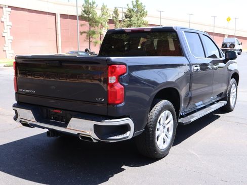 Used 2023 Chevrolet Silverado 1500 LTZ AWD/4WD image 32
