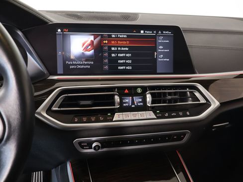 Used 2023 BMW X5 xDrive40i w/ Luxury Seating Package AWD/4WD image 5
