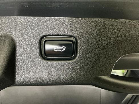 Used 2023 Kia Sportage X-Line w/ X-Line Premium Package AWD/4WD image 17