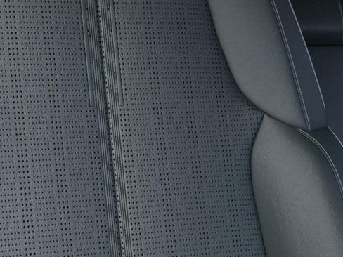 New 2025 Cadillac Lyriq Luxury w/ Nappa Leather Package image 21